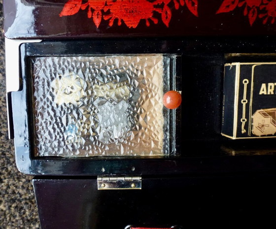 Image 1 of Álbum de fotografías con caja de música - Asia - 1940-1950.