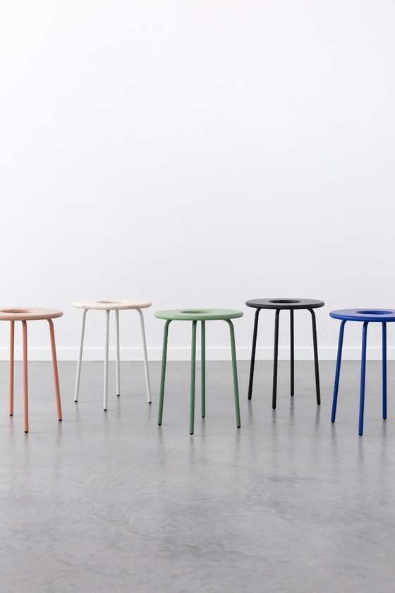 Image 1 of sgabello a ciambella