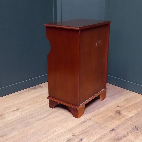 Image 1 of Kleine Vintage Bachelors cabinet