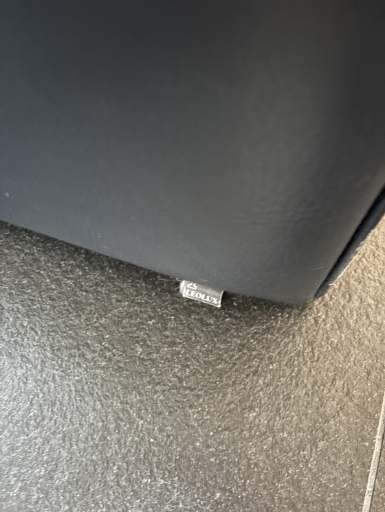 Image 1 of Leolux Bora Bora donkerblauw leer 2 x 2,5 zitsbank