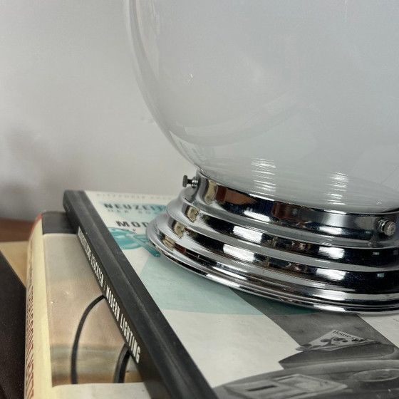 Plafonnier ou applique globe en verre opaline blanc 20 cm rosace de fixation en inox – Glass (photo 4 of 9)