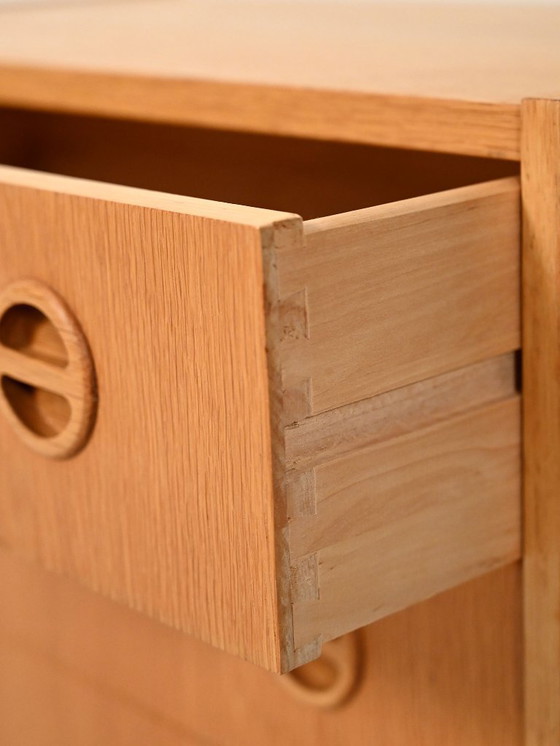 Image 1 of Eikenhouten ladekast van Arne Wahl Iversen