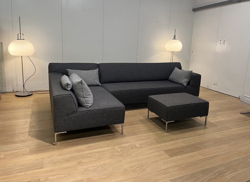 Divano angolare Bloq + sgabello Design on Stock – NP: € 7.500