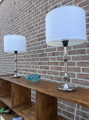 2 vintage Hollywood regency style table lamps