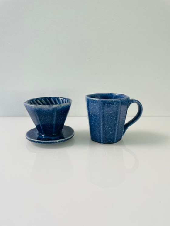 Image 1 of Mug scandinave en céramique avec filtre à café – émail bleu