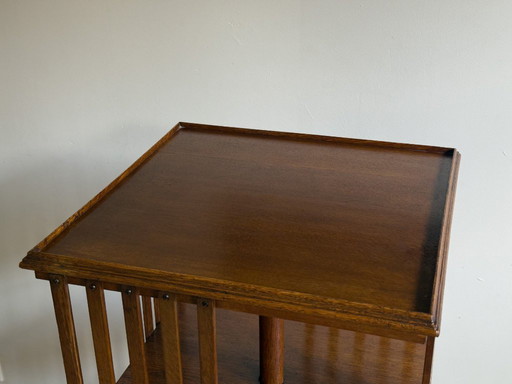 Grande mulino per libri in rovere