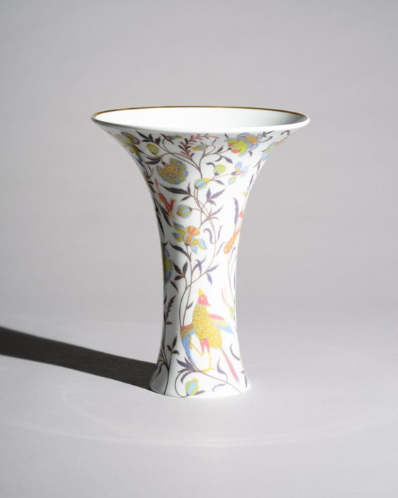 Image 1 of Jarrón de porcelana Rosenthal “Classic Rose” con motivos florales y de pájaros, Alemania, años 80.