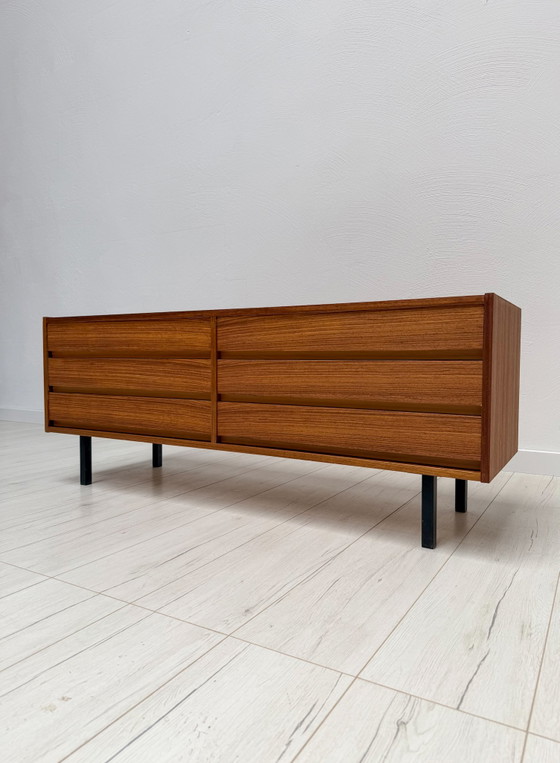 Image 1 of 1960s Vintage Mid-Century Walnut Low Sideboard / Credenza