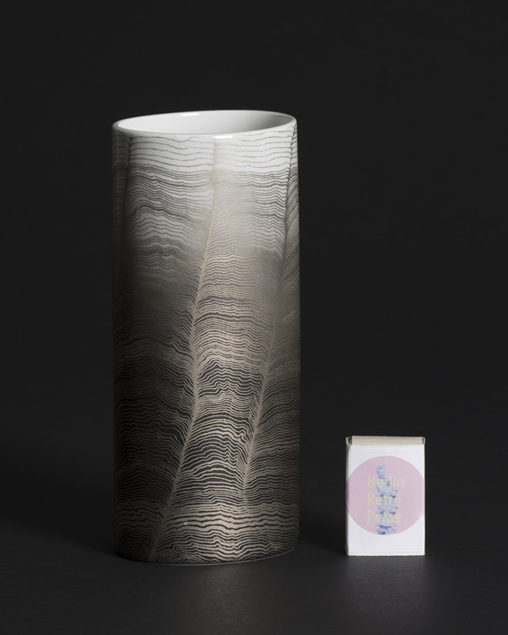 Image 1 of Rare trio de vases en porcelaine "Chiffon" Alain Le Foll × Rosenthal *édition du jubilé*