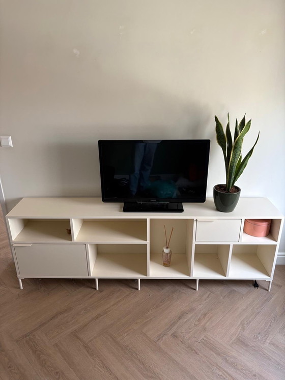 Image 1 of Tylko kast - dressoir beige kleur