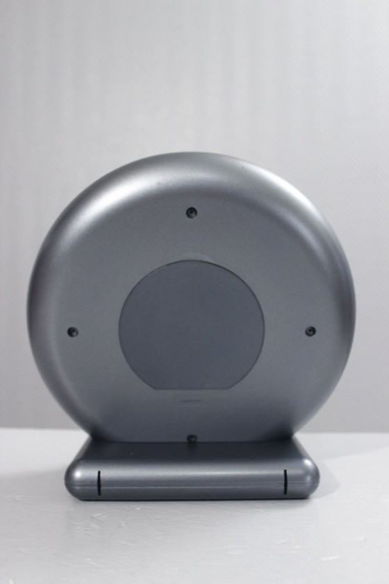 Image 1 of Horloge vintage Benetton by Bulova design post-moderne 1990s