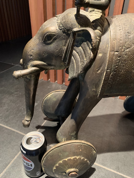 Image 1 of Rare - grand jouet de temple vintage d'Inde