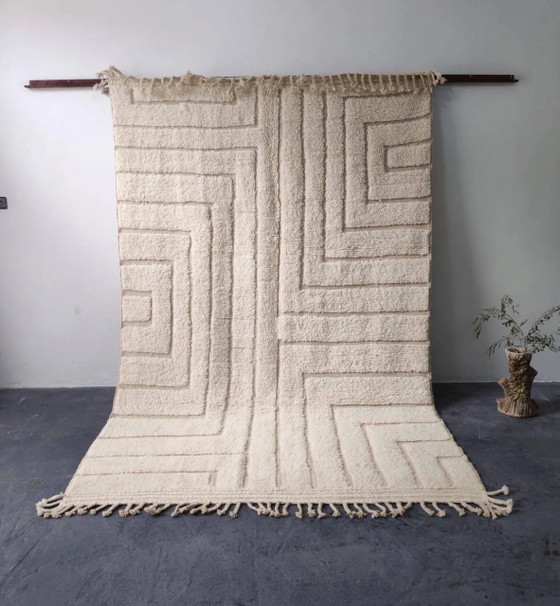 Discover the architectural elegance of this unique Beni Ouarain rug, 3x2M – Rugs & carpets, Wool, Cotton (photo 2 of 3)