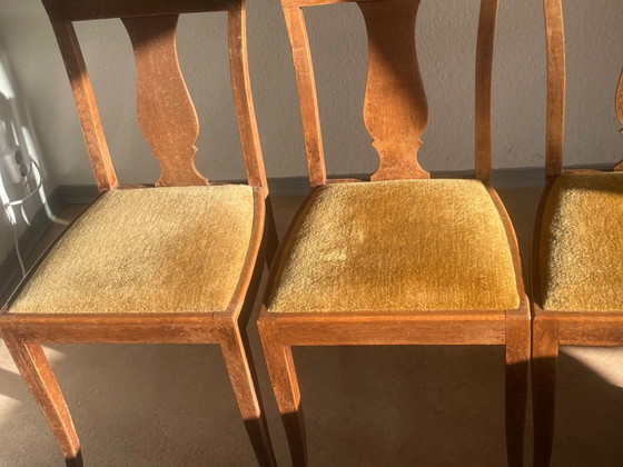 Image 1 of Harmonische senffarbene  Biedermeierstühle