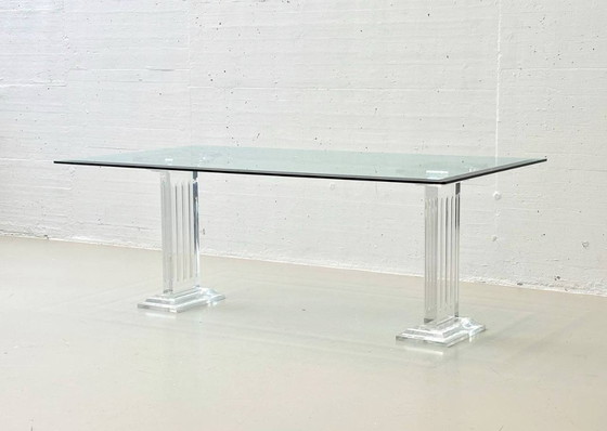 Image 1 of Tavolo in vetro con gambe a colonna in vetro acrilico di FABIANART dall'Italia, Roma anni '80