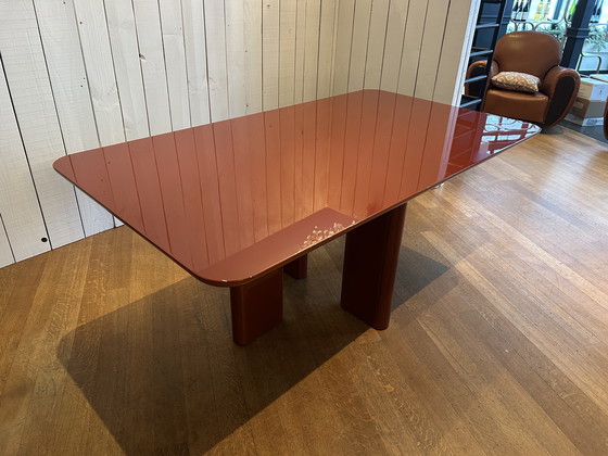 Image 1 of Gelakte tafel Gabrielle Paris