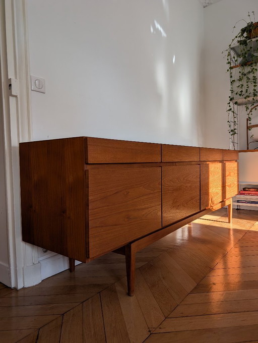 Scandinavian teak sideboard – Model FA 66 – 1960s