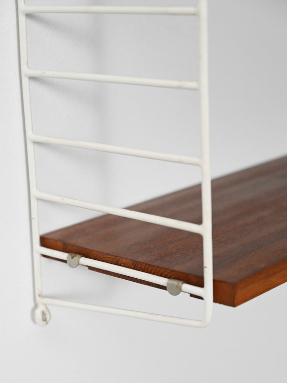 Image 1 of Système d'étagères murales « Hylla » en teck