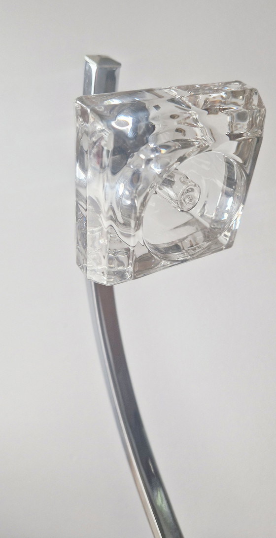 Image 1 of Moderne Designerlampe- Chrom und dickes Glas