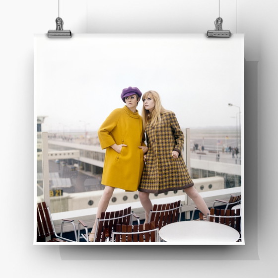 1x Peike Reintjens | Mid Century Fashion Photography Schiphol 2967 – Paper (photo 3 of 5)