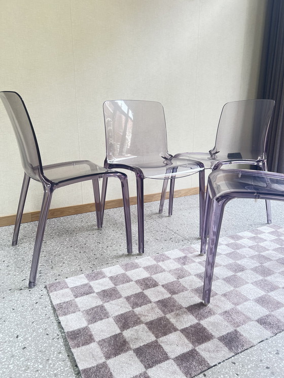 Image 1 of Juego de 4 sillas Casprini de plexiglás morado modelo Tiffany