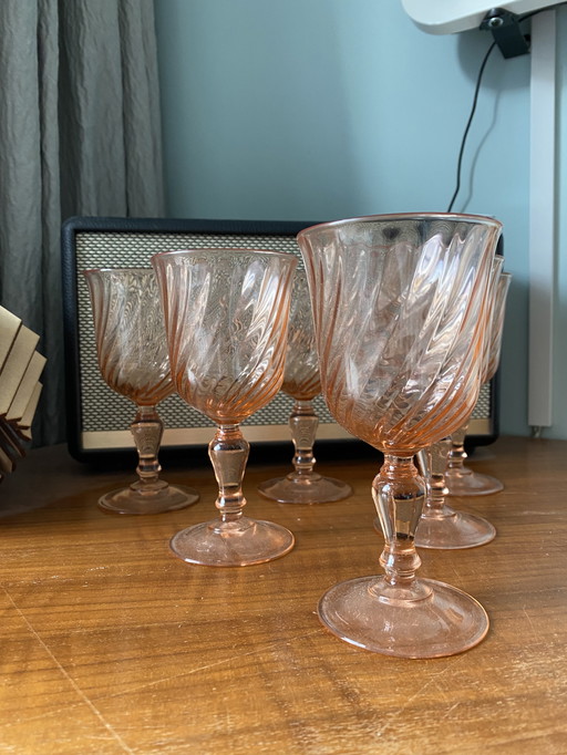 Vintage Luminarc Rosaline Pink Swirl Weingläser aus Frankreich.