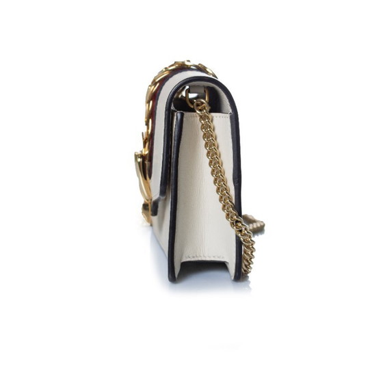Image 1 of Gucci Sylvie Mini-Kettentasche in Weiß