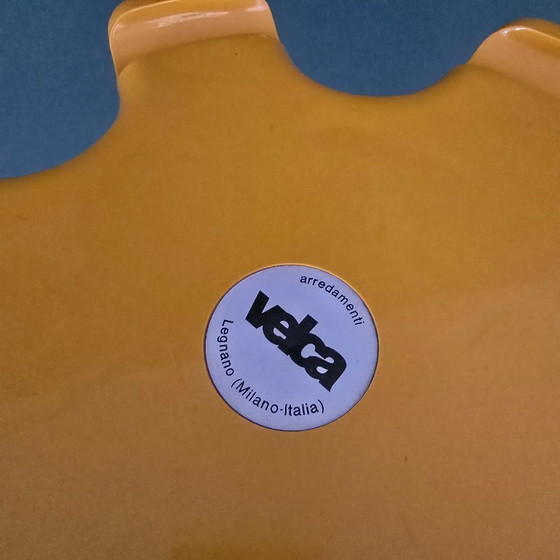 Image 1 of Porte-manteau Velca VIP – conçu par Roberto Lucchi et Paolo Orlandini – Italie, années 1970. Jaune et chromé.