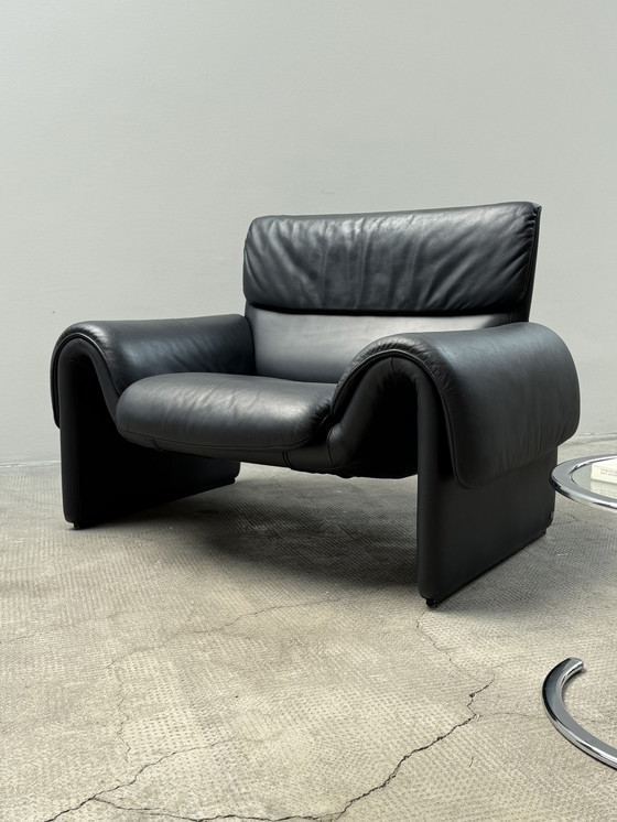 Image 1 of POLTRONA IN PELLE DE SEDE DS 2011 BLU SCURO