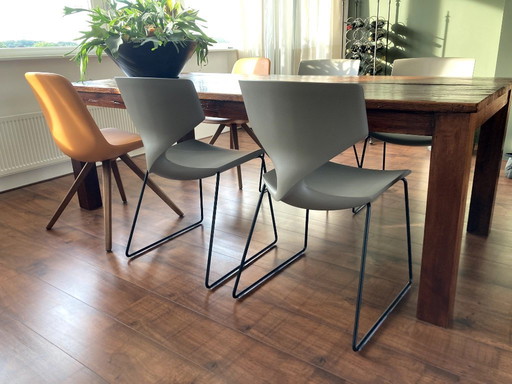 4x Tonon Quo 910.93 chairs