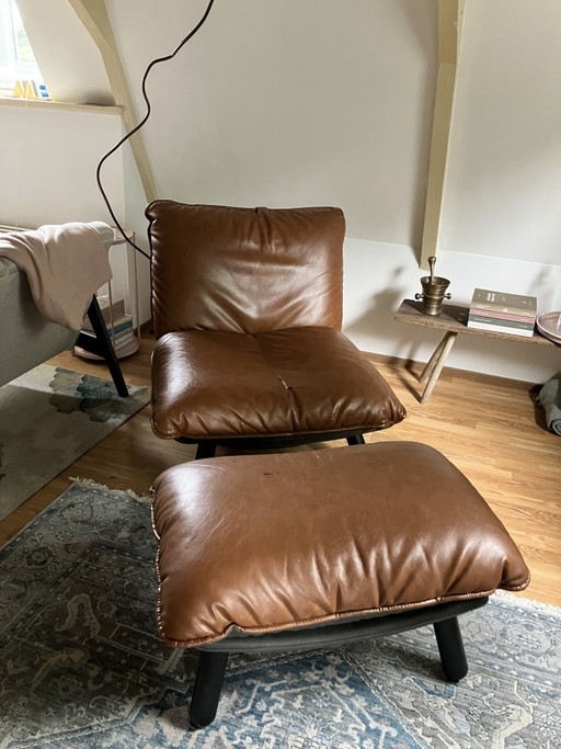 Zuiver Lazy Sack cognackleurige stoel en hocker – fauteuils, Polyester