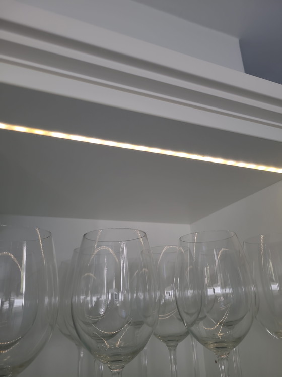 Image 1 of Vitrina de servicio con hermosos detalles