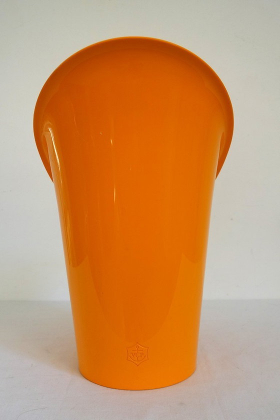 Image 1 of Großer, altmodischer orangefarbener Champagnerkühler von Veuve Clicquot