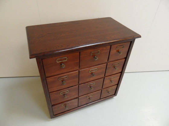 Image 1 of Vintage archiefkast met 12 lades