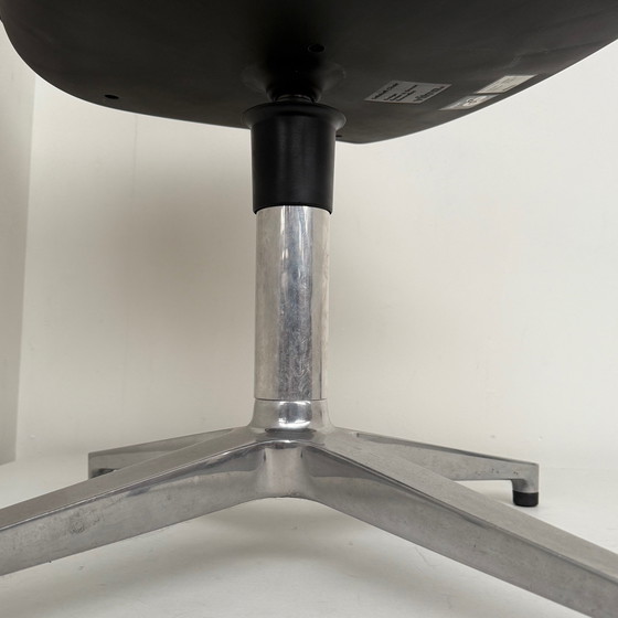 Image 1 of Silla giratoria Vitra Softshell