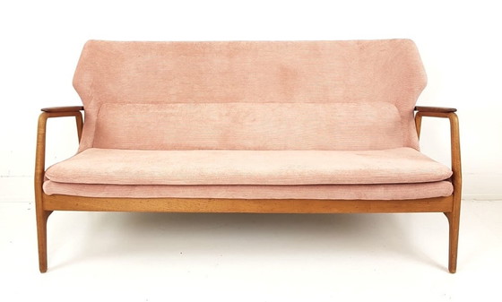 Image 1 of Vintage Bovenkamp Aksel Bender Madsen bankje | bank roze nieuw gestoffeerd