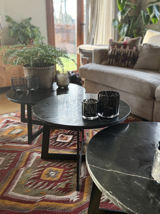 Round marble coffee table