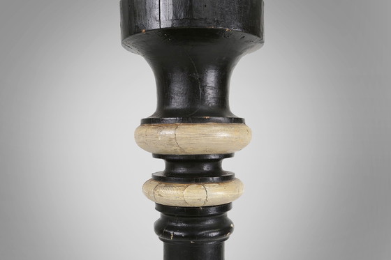 Image 1 of Grote antieke houten kerkkandelaar, Frankrijk, 1850