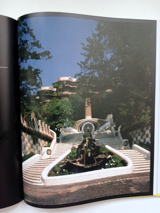 (W040) Bellissimo libro Taschen: Antoni Gaudí – Tutte le opere in 372 fotografie a colori – Libri d'arte (photo 8 of 12)