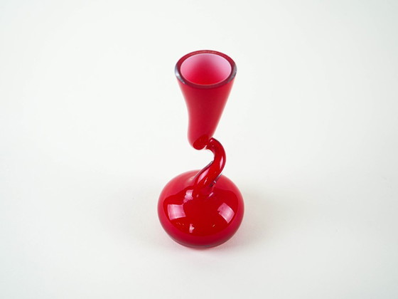 Image 1 of Red vase, Swing Vase, Danish design, manufactured by Normann Copenhagen, designed by Britta Bonnesen