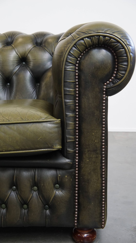 Image 1 of Grünes Vintage English Leder Chesterfield 2-Sitzer Sofa
