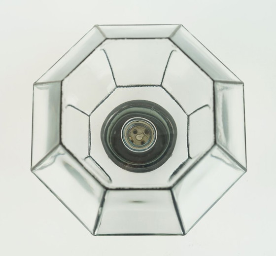 Image 1 of Vintage plafondlamp uit de jaren 60/70 van Glashütte Limburg, inbouwmodel, heldere glazen kap en metalen voet.