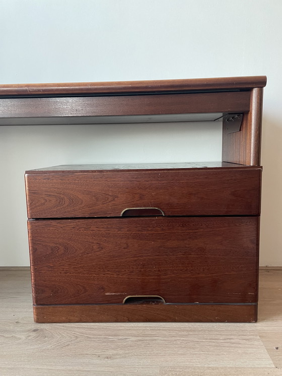 Image 1 of Bureau uit het midden van de vorige eeuw