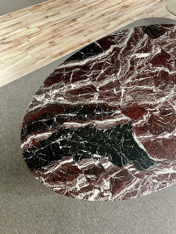 Image 1 of Table tulipe Knoll Saarinen Rosso Rubino