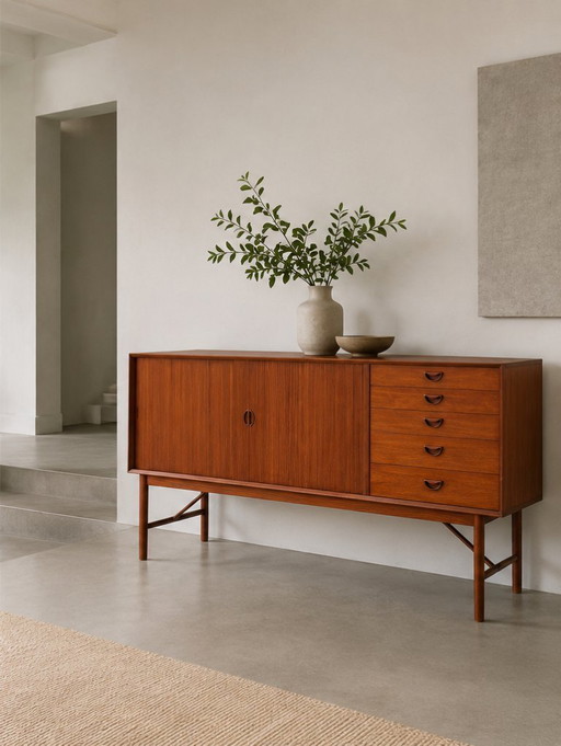 Peter Hvidt & Orla Mølgaard-Nielsen sideboard for Søborg Mobler
