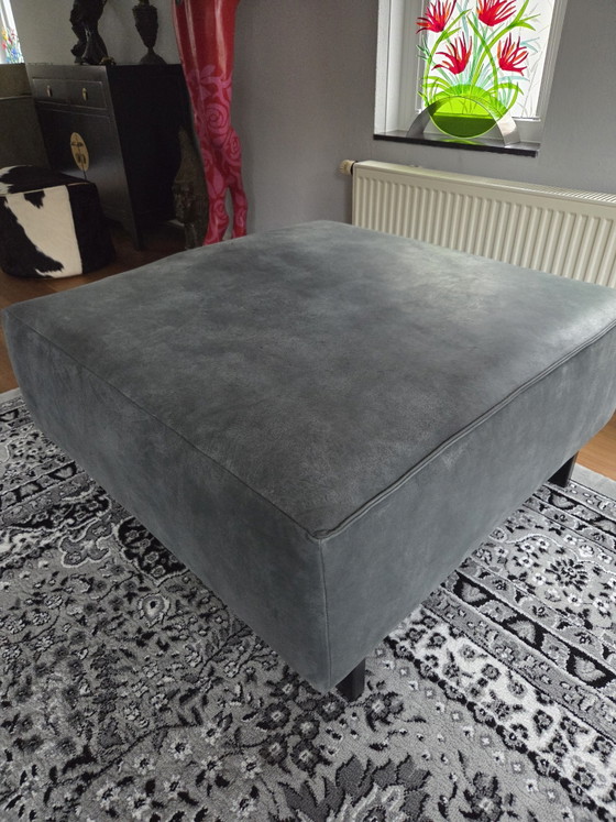 Large leather Footstool & pouf - 90×90×45 cm – Footstools & poufs (photo 2 of 7)