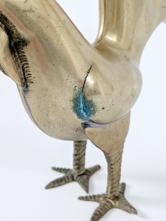 Image 1 of Figurina di gallo in ottone del Medioevo, scultura di uccello modernista stilizzato, decorazione animale in ottone vintage
