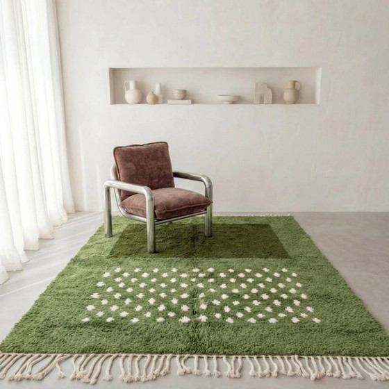 Image 1 of Prachtig handgemaakt olijfgroen vloerkleed van 200 cm x 300 cm.