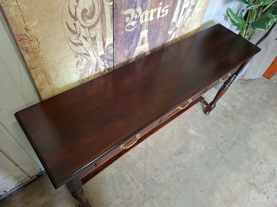 Image 1 of Klassieke Engelse sidetable, wandconsole. haltafel afm. 142x36cm en 77cm hoog.
