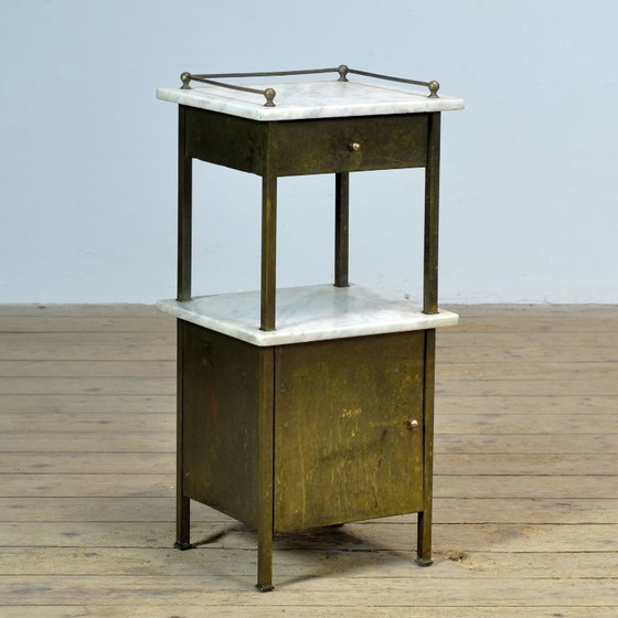 Image 1 of Nachttisch aus Messing, um 1900